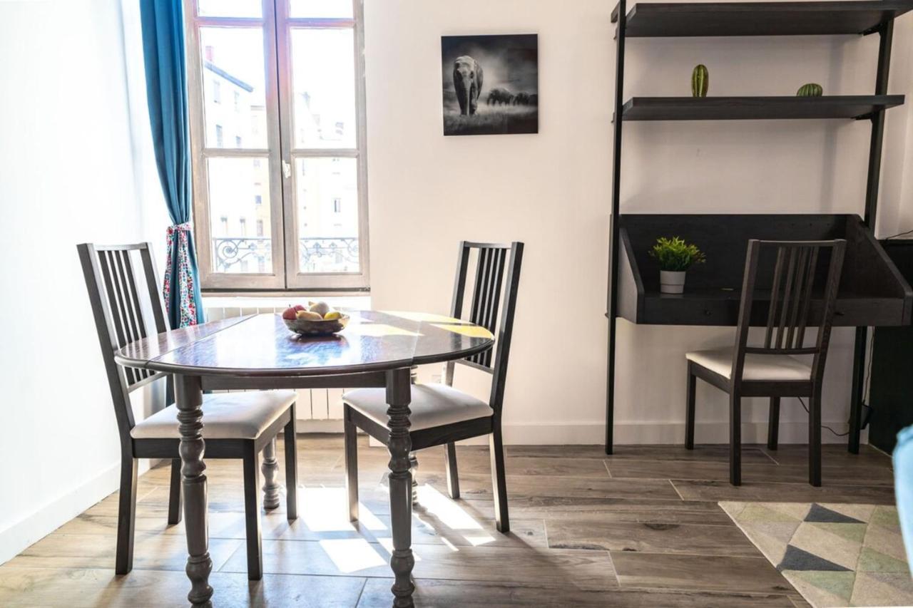 Appartement Situe A -Part Dieu Lyon Luaran gambar